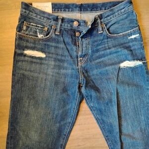 Abercrombie & Fitch Distressed Blue Jeans 32x34